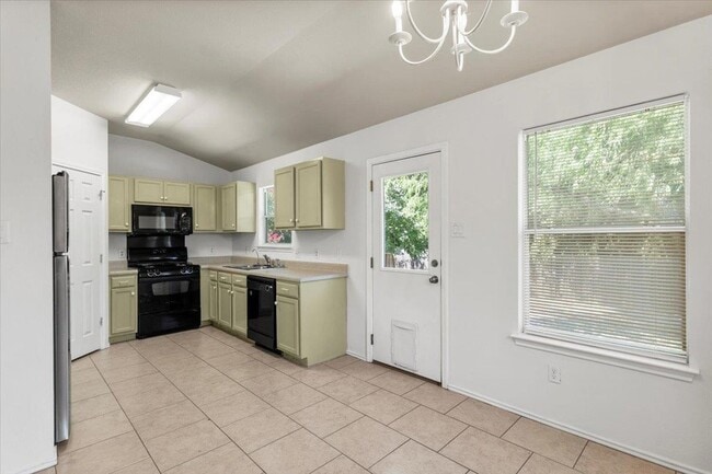 Building Photo - 2721 Breezy Point Cove