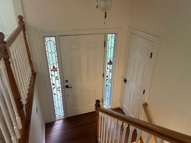 Building Photo - 4 Bedroom Home Near Whatcom Falls