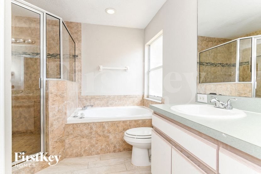 Building Photo - 16426 Coopers Hawk Ave