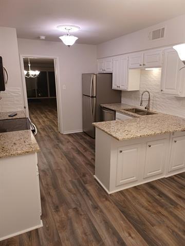 Building Photo - 2303 Ridgmar Plaza