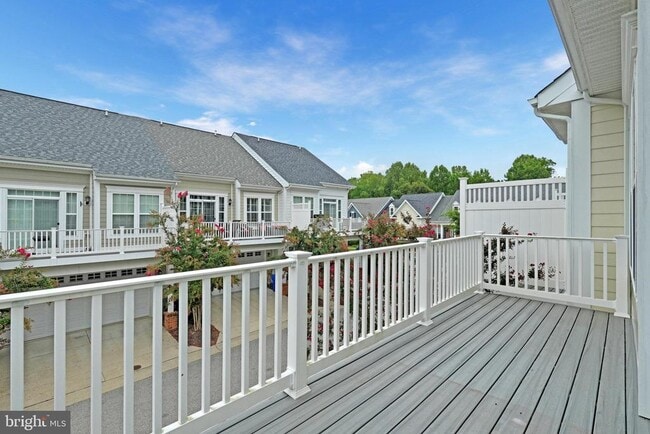 Building Photo - 59 Steeplechase Dr