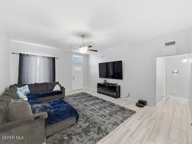 Building Photo - 13828 Summer Story Ave