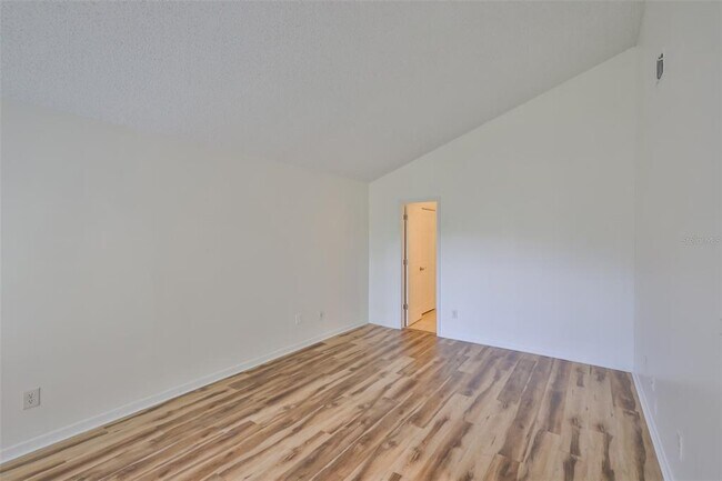 Building Photo - 13703 Sweetwater Cove Pl