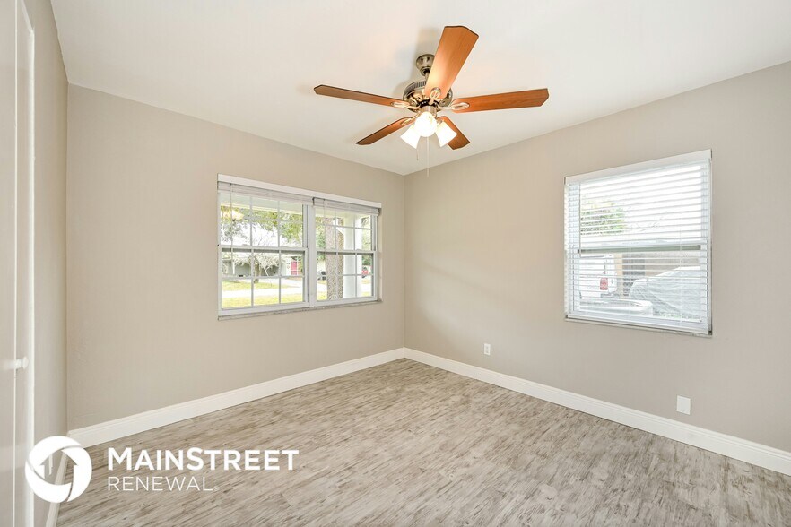 Building Photo - 632 Ryan Ave