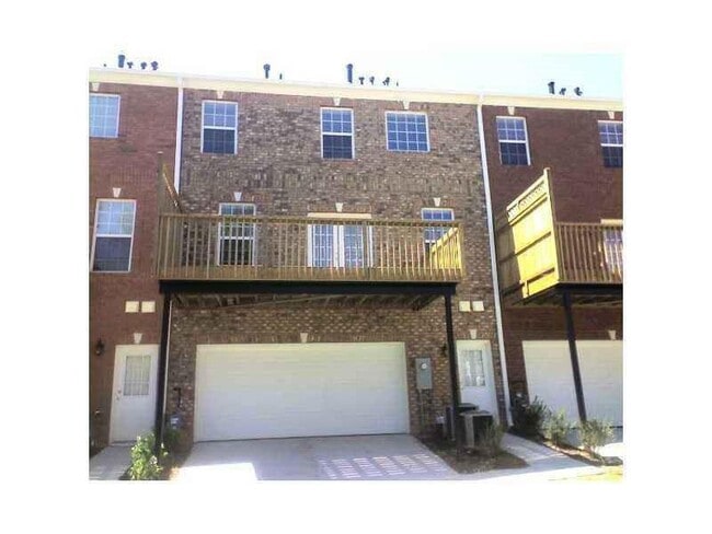 Building Photo - 10905 Brunson Dr