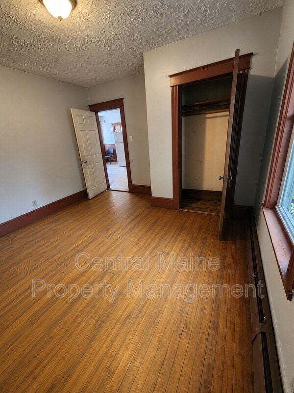 Building Photo - 131 Horton St
