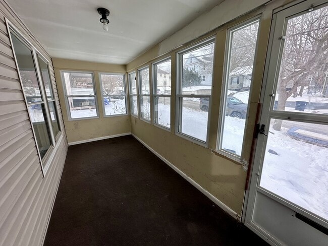 Building Photo - 2172 12th St SW