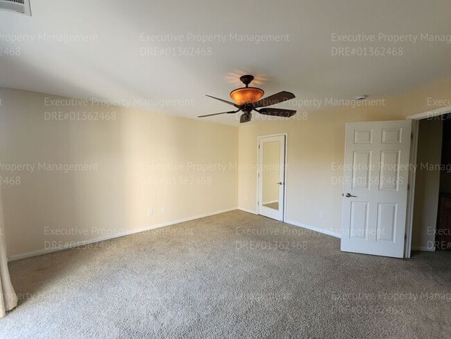 Building Photo - Spacious 4 bedroom 2 bathroom home located in the Ashton Falls community