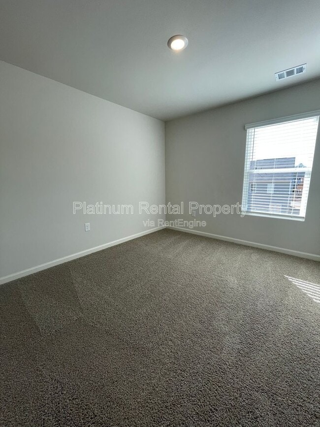 Building Photo - 56 Rustin Rdg