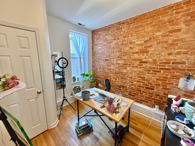 Building Photo - 0394 - Souliotis