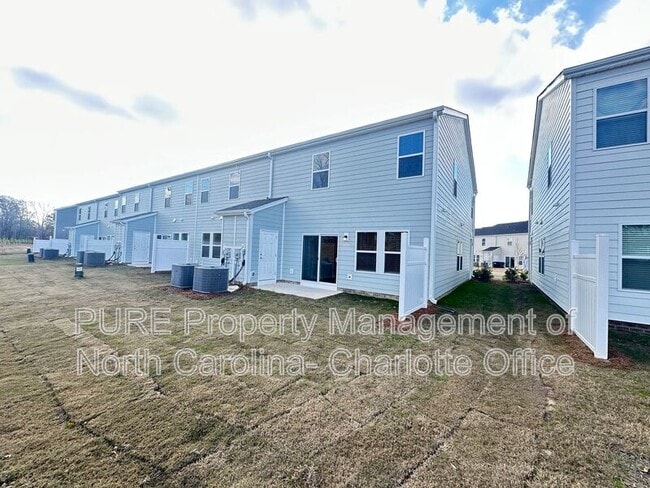 Building Photo - 1764 Braemar Vlg Dr