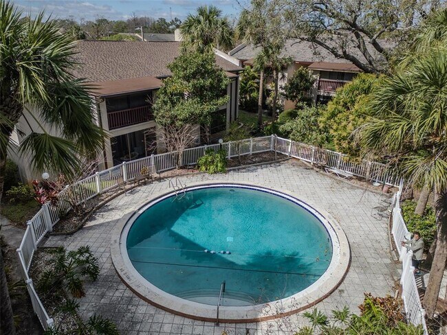 Building Photo - 8640 Tahoe Ct