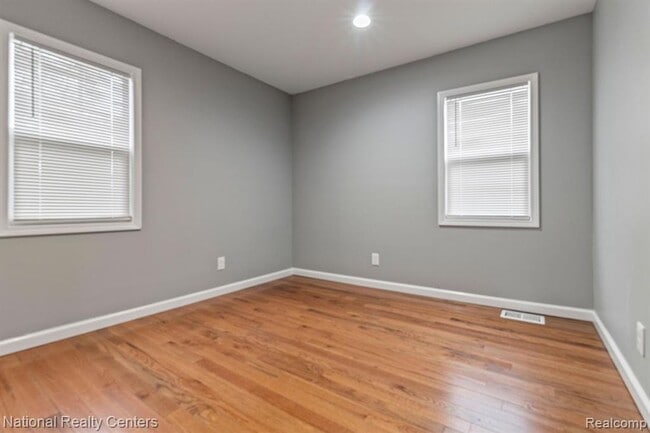Building Photo - 20172 Stotter St