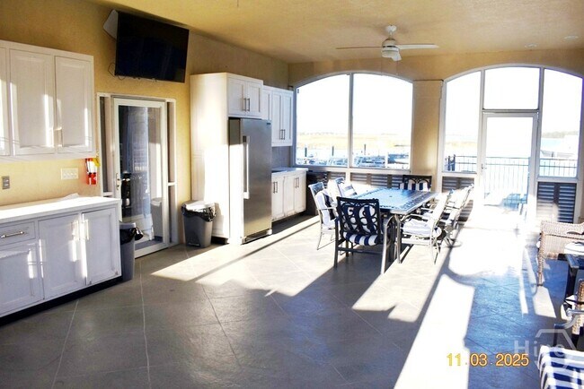 Building Photo - 10 Piper's Pond Ln