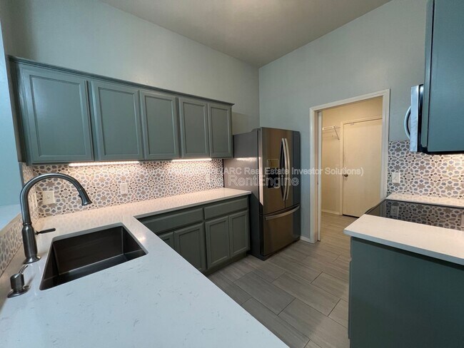 Building Photo - 2740 Red Fish Rd