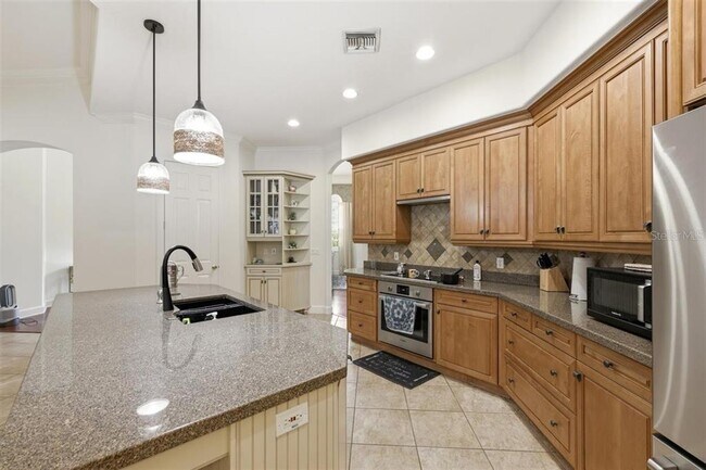 Building Photo - 6124 Foxfield Ct