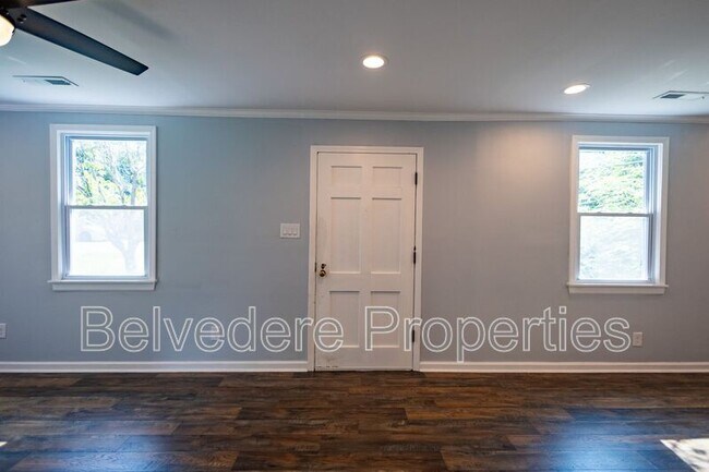 Building Photo - 1109 Cleburne St
