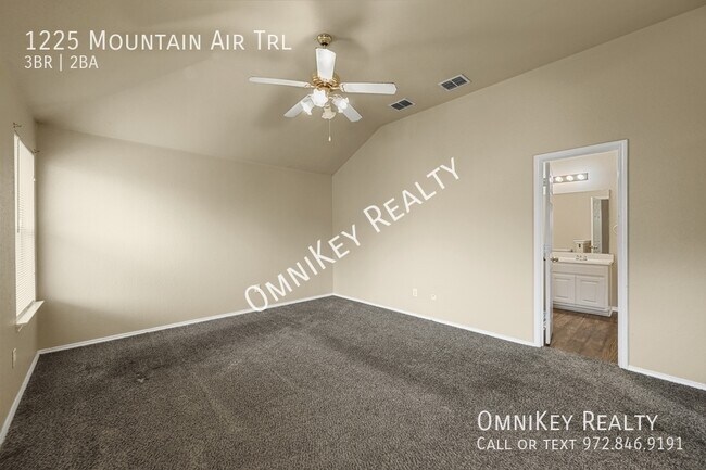 Building Photo - 1225 Mountain Air Trail