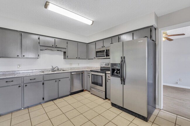 Building Photo - 734 Timber Ridge Trail