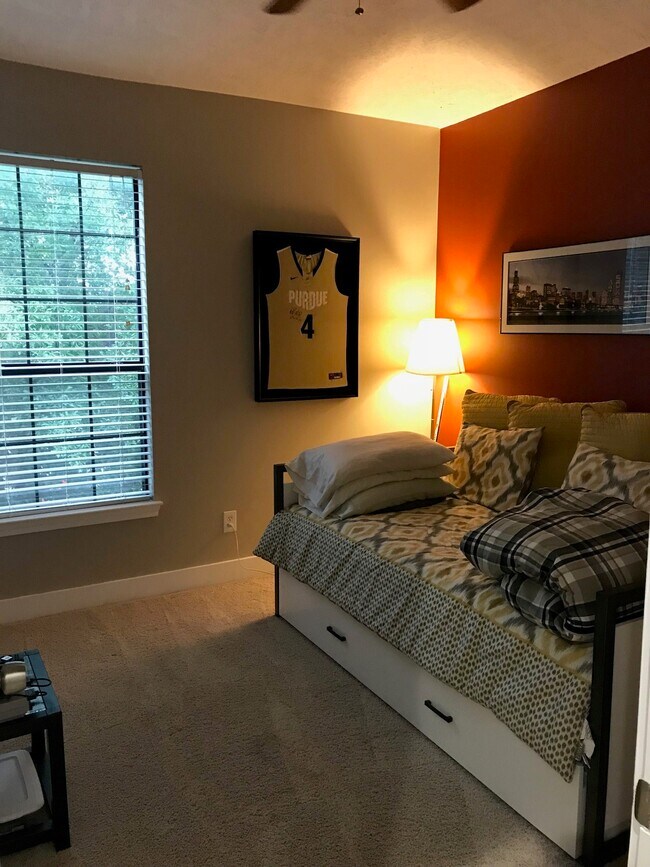 Building Photo - 1414 Emancipation Ave