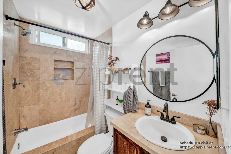 Building Photo - 2884 Sawtelle Blvd