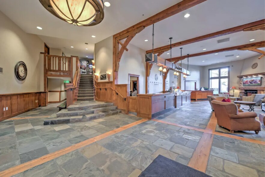 Building Photo - 3720 Sundial Ct