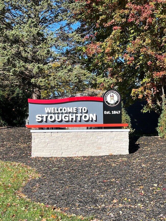 Building Photo - Affordable Stoughton 2-Bedroom Apartment with FREE Heat