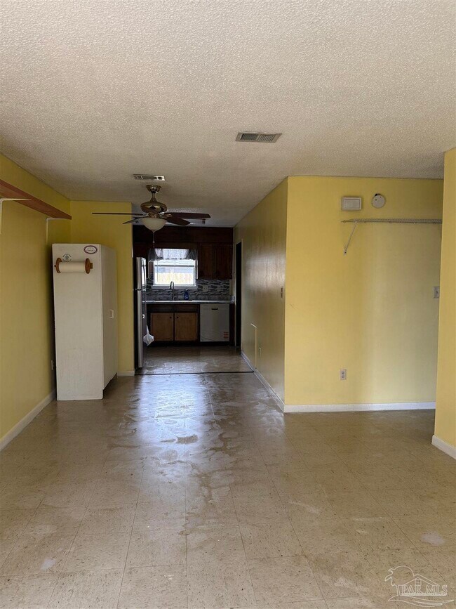 Building Photo - 3354 La Leyenda Ct