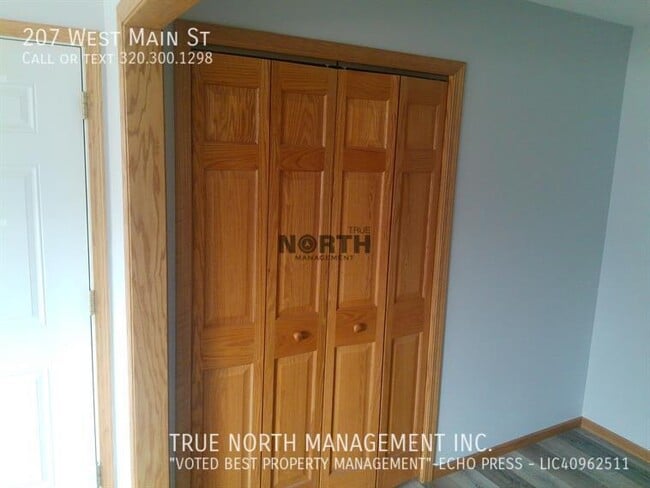 Building Photo - 207 W Main St