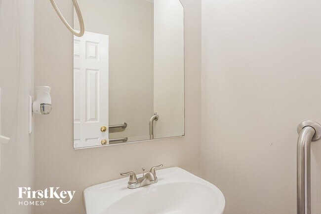 Building Photo - 623 Shelby Forest Trail