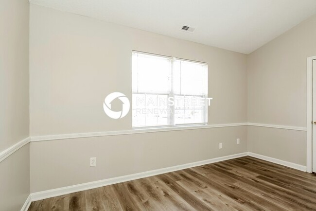 Building Photo - 1628 Lisbon Ln