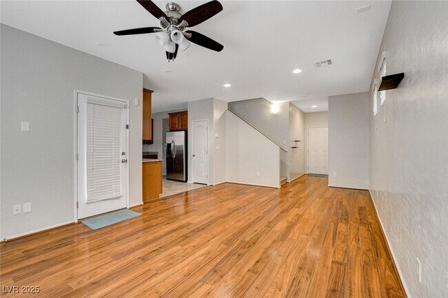 Building Photo - 7669 Lots Hills Dr