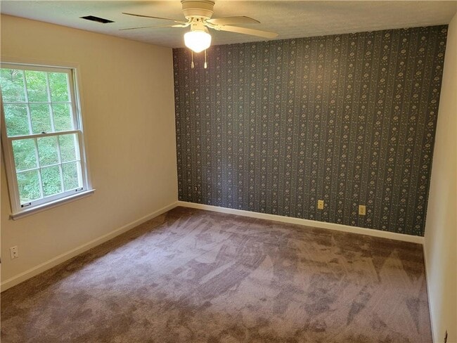 Building Photo - 3798 Lee Ridge Way SW