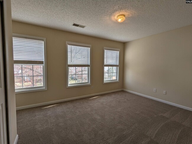 Building Photo - 19 Ironwood Way