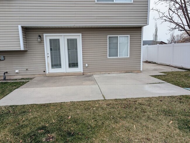 Building Photo - Great home in an amazing location!!