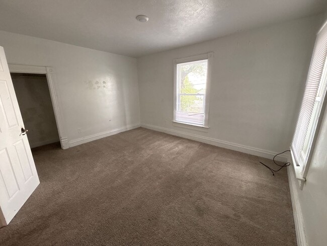 Building Photo - 2415 E St