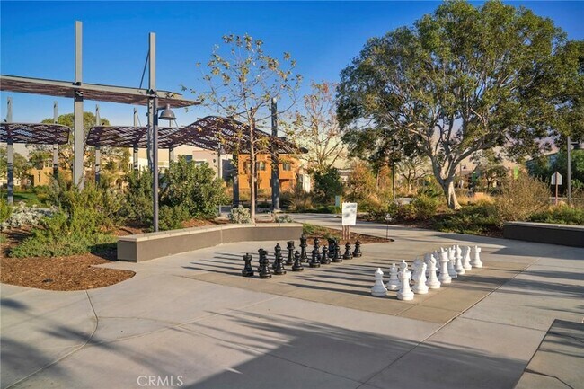 Building Photo - 157 Novel