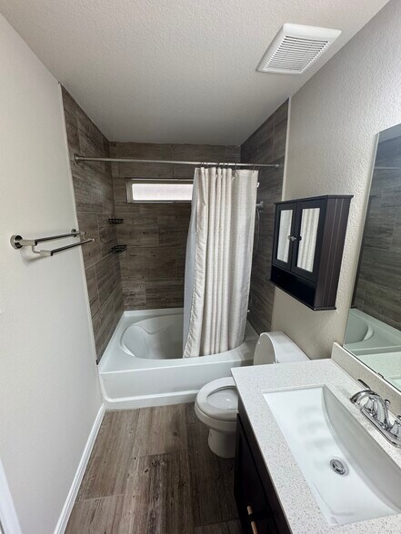 Building Photo - 7911 Tuscan Cypress Dr