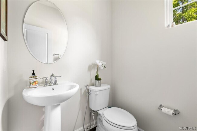 Building Photo - 13507 Enon Oaks Pl