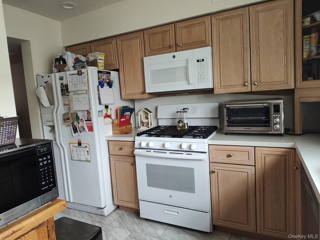 Building Photo - 458 Mariners Way