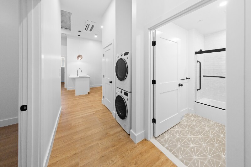 Building Photo - 101 Richmond St