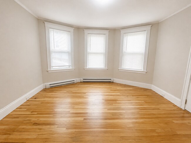 Building Photo - 7 Vinson St