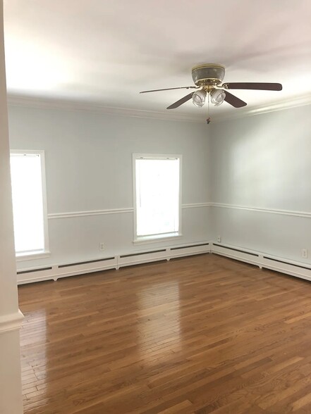 206-2 living room - 206 N Normal St