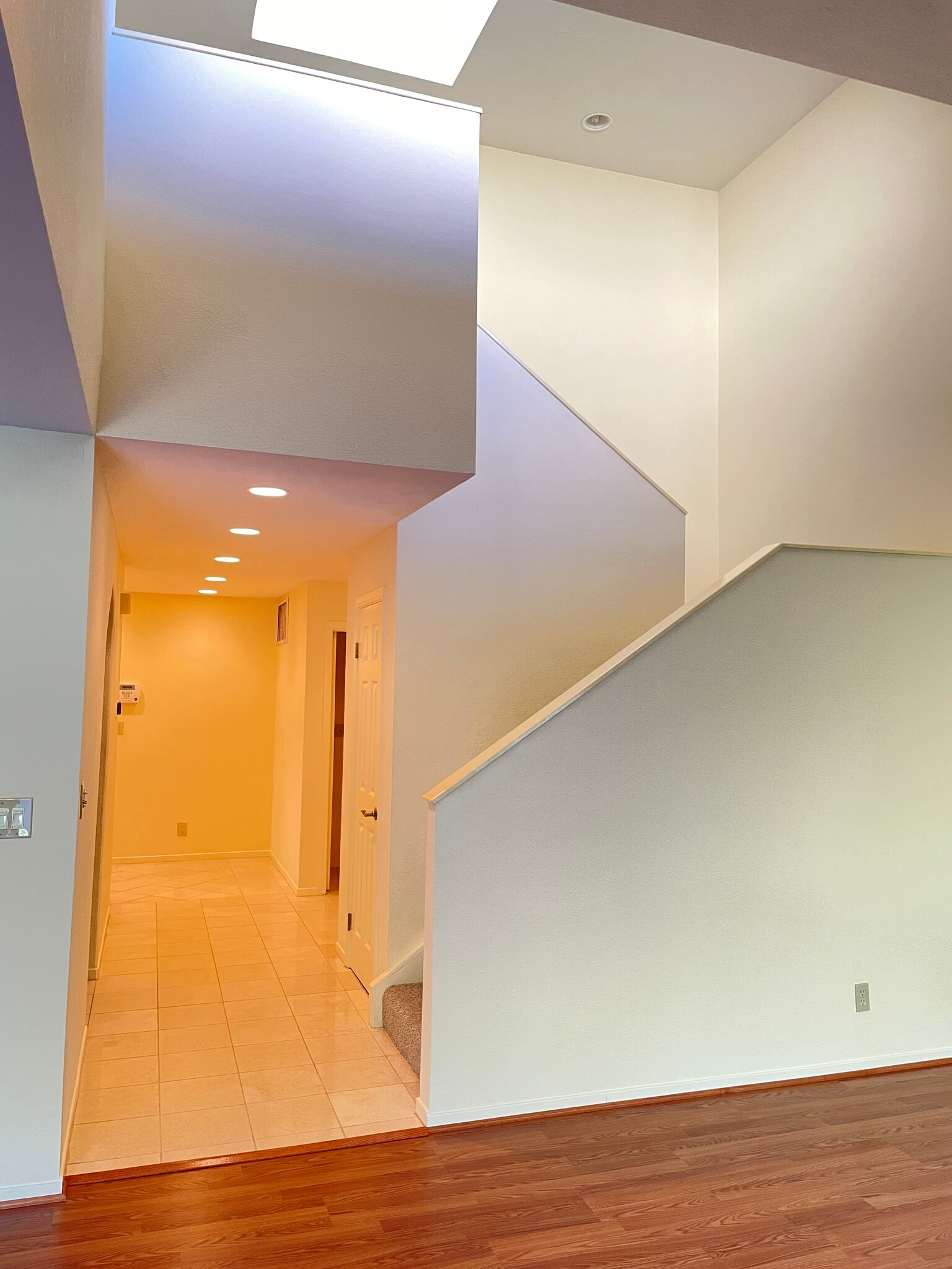 Building Photo - 2118 Pinehurst Ct
