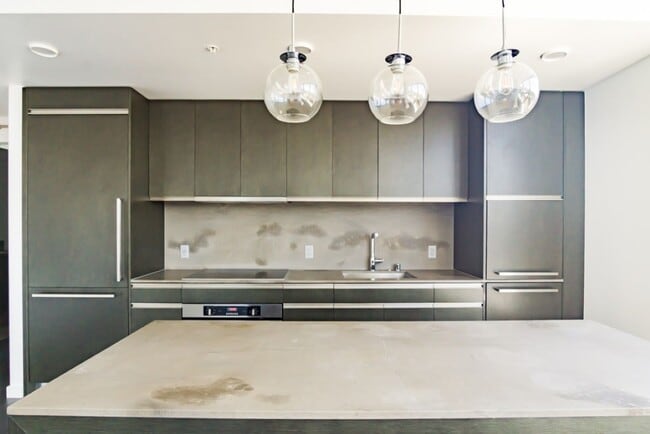 Building Photo - 2Bd/2Ba Seattle Condo