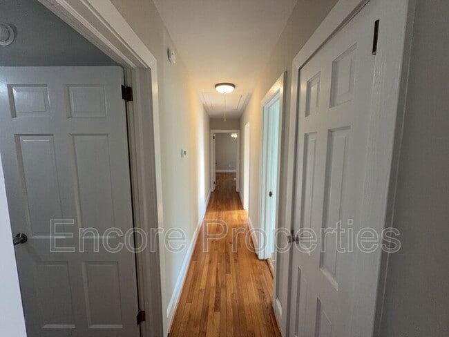 Building Photo - 2032 N Main St