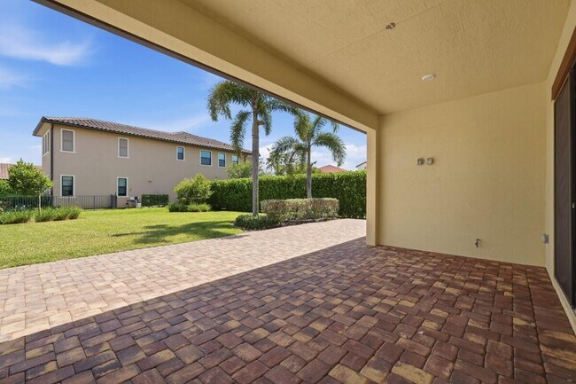 Building Photo - 11760 Bayview Cir