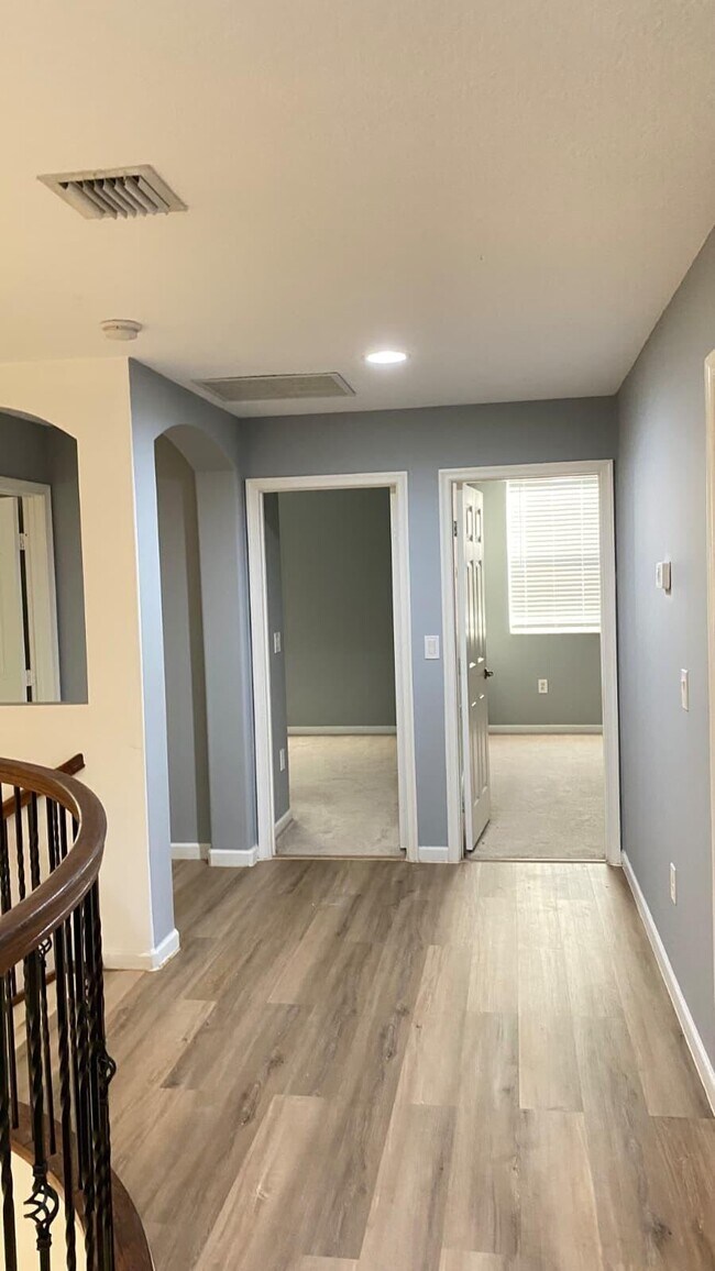 Building Photo - 9814 Shepard Pl