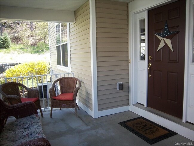 Building Photo - 36 Briarbrook Dr