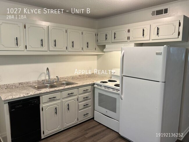 Building Photo - 1027 Klyce St